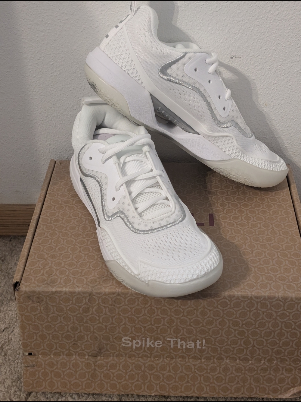 Avoli White Vollyball Sneakers with Silver Accent